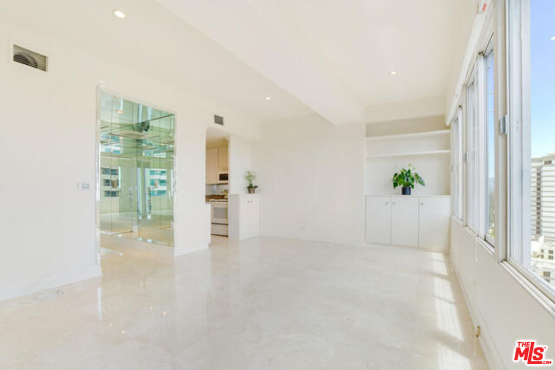 10501 Wilshire Blvd #1906, photo 5