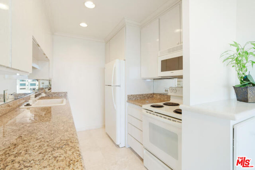 10501 Wilshire Blvd #1906, photo 7