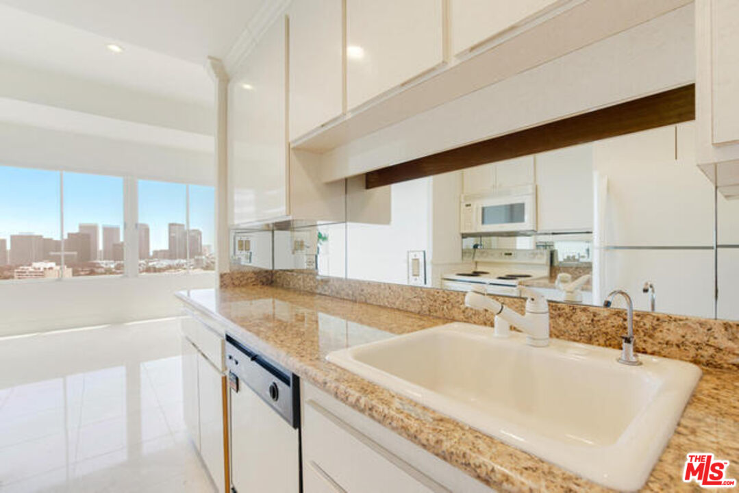 10501 Wilshire Blvd #1906, photo 8