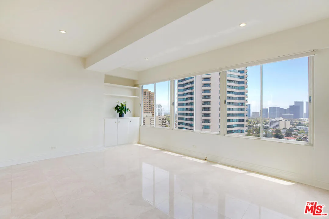 10501 Wilshire Blvd #1906, Los Angeles, CA