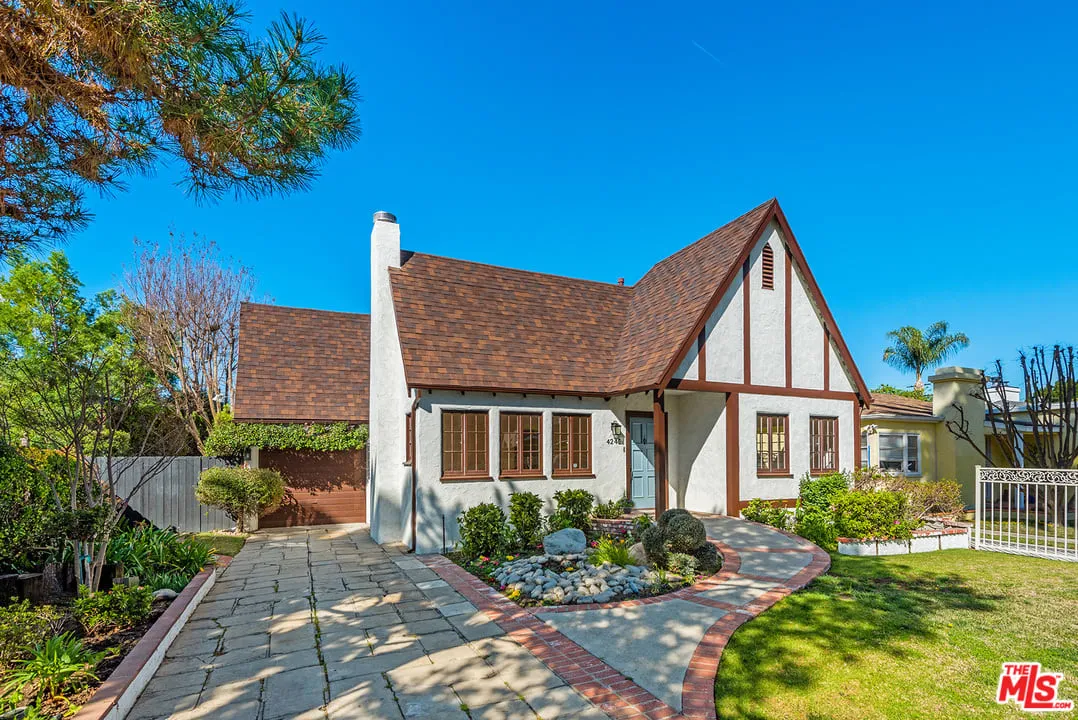 4245 Greenbush Ave, Sherman Oaks, CA