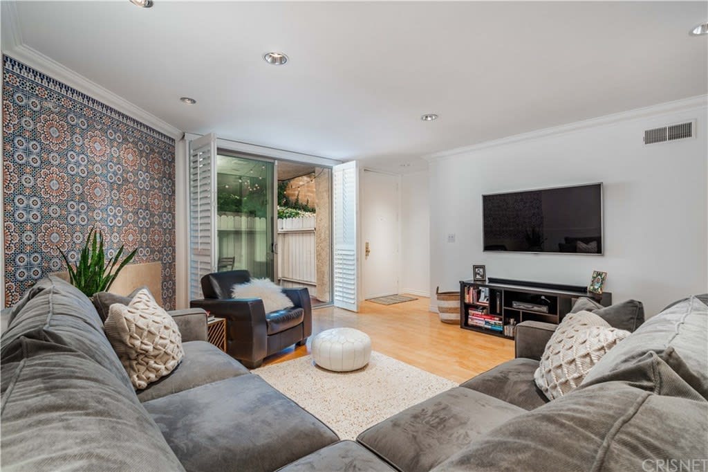 4832 Balboa Ave Unit B, photo 3
