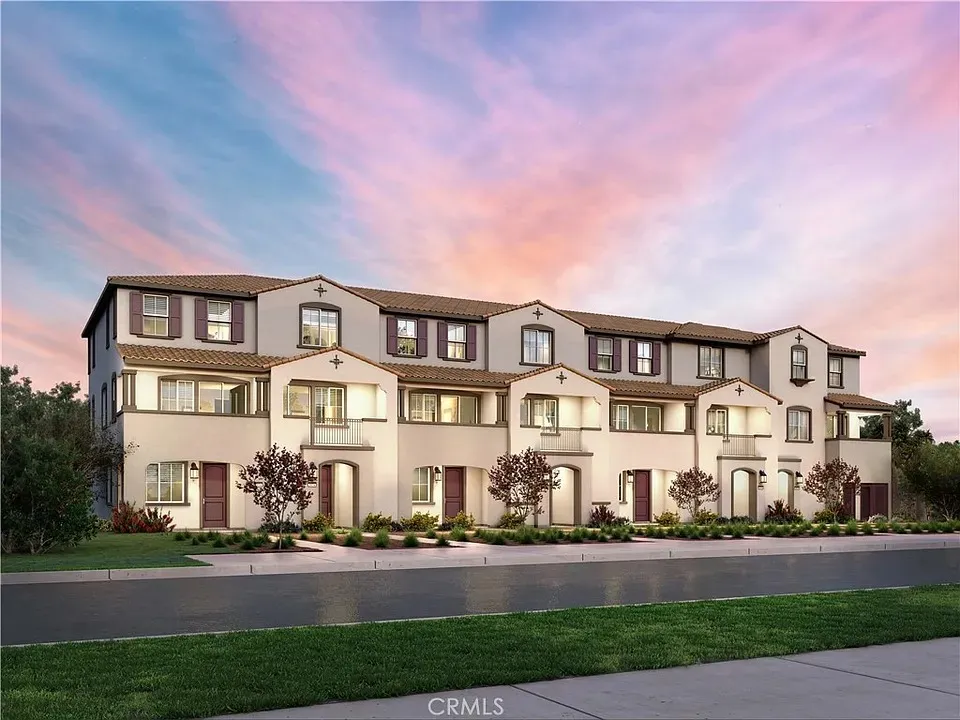 563 Toledo Way, Oceanside, CA